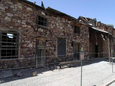 Top 10 Ghost Towns 400x300